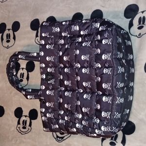 ☠️Betsey Johnson skull tote☠️